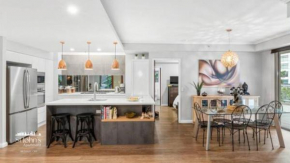 Pet Friendly St Johns Apartment 3 Bed 2 Bath 2 CarPark Brisbane CBD